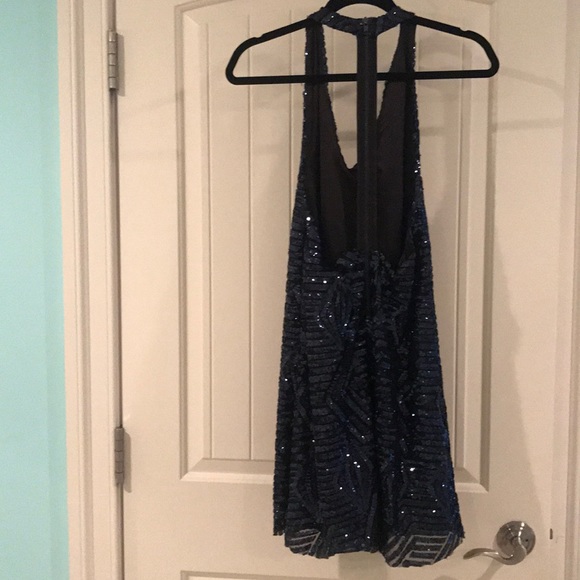 Sugar and lips dress - Picture 2 of 3